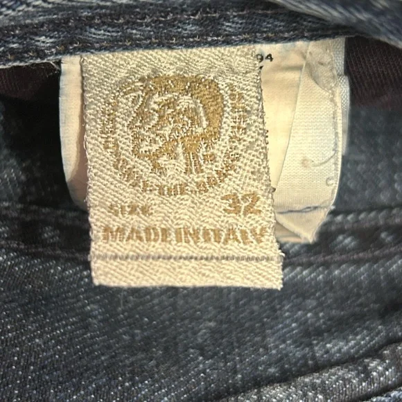 Diesel Larkee Y2K dark wash with distressing Size:32
